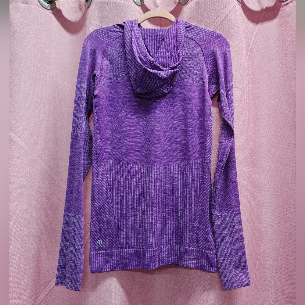 Lululemon Purple Rest Less Pullover Hoodie Sz M/L - Picture 2 of 3